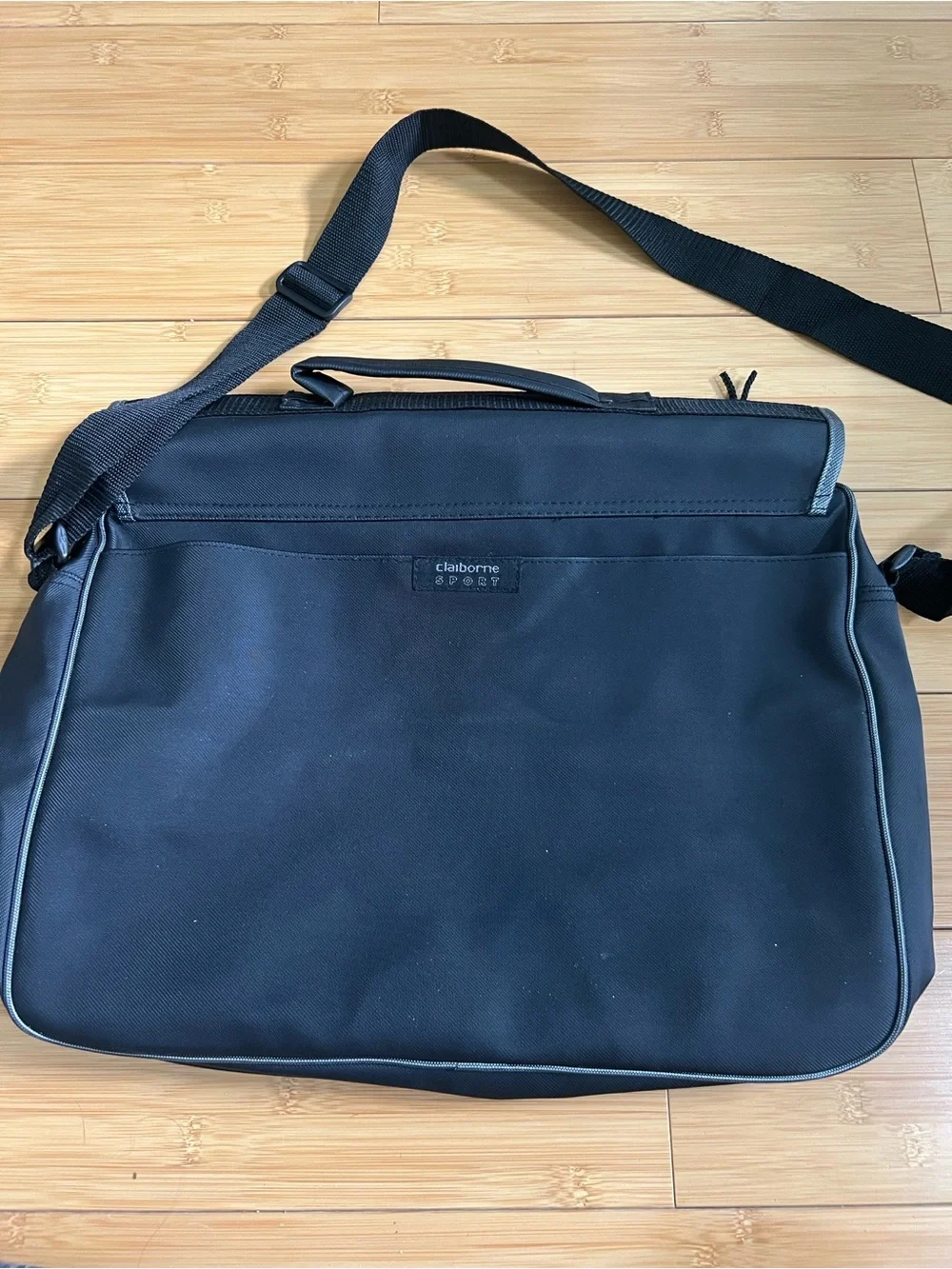 Claiborne classic black